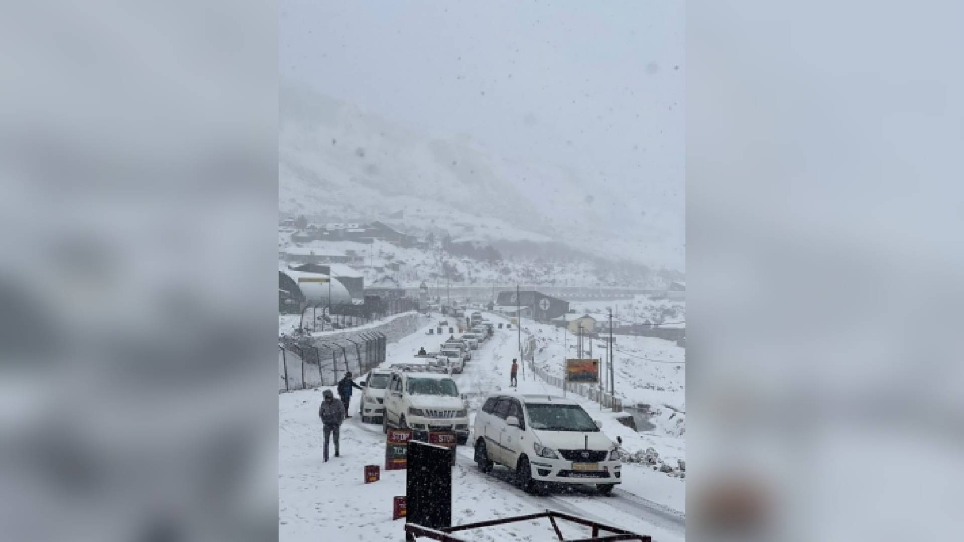 Nearly 800 People Stranded In East Sikkim Following Sudden Snowstorm Evacuated