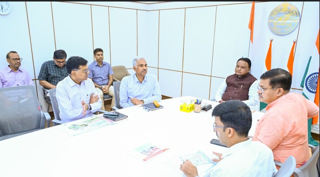 CM Majhi Reviews Samaleswari Temple Project, Pushes For Global Standards