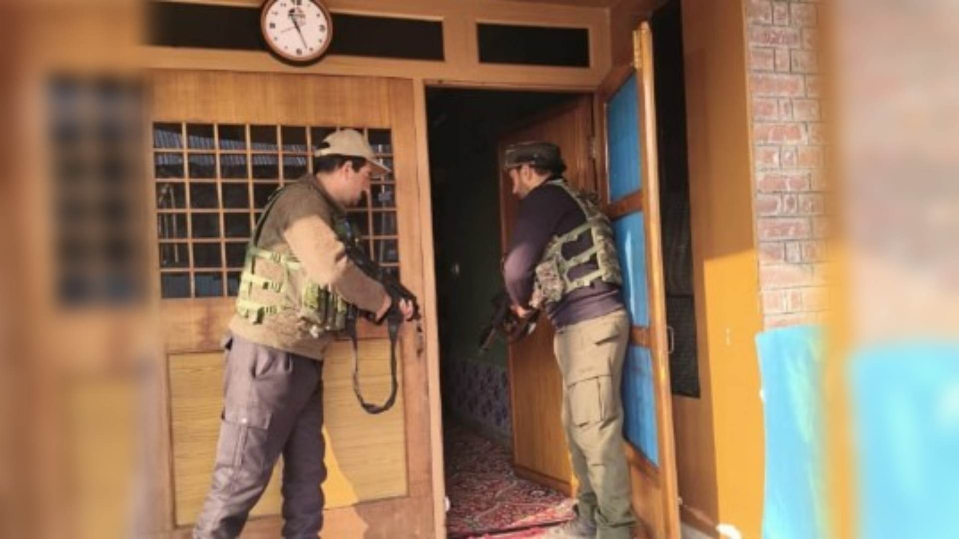 Jammu & Kashmir Police Carry Out Crackdown against Jamaat-e-Islami Cadres