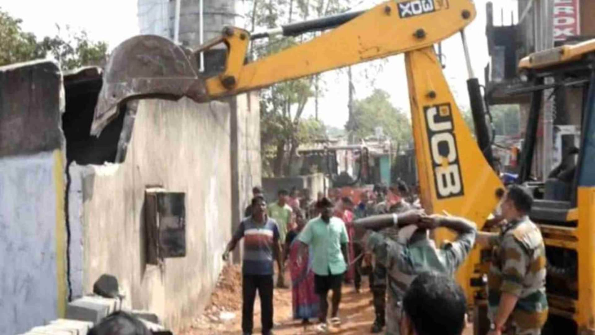 Aadhaar Card Pile Found During Salia Sahi Eviction