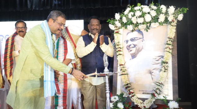 Dharmendra Pradhan Hails Harekrushna Mahatab on 126th Birth Anniversary, Calls Him a Beacon of Odia Pride and Progress