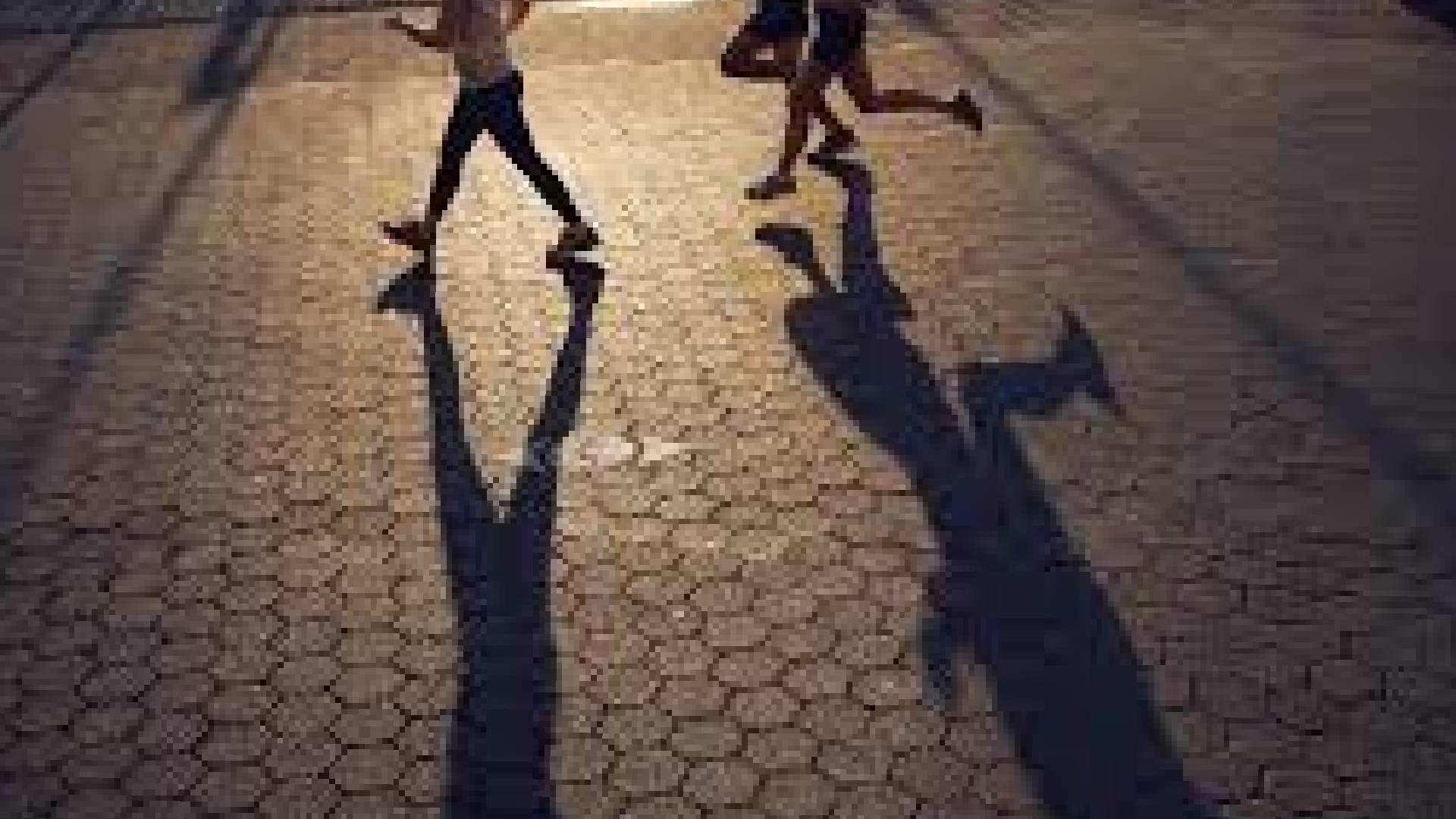 Robbery suspects jump into dam; two arrested, One missing