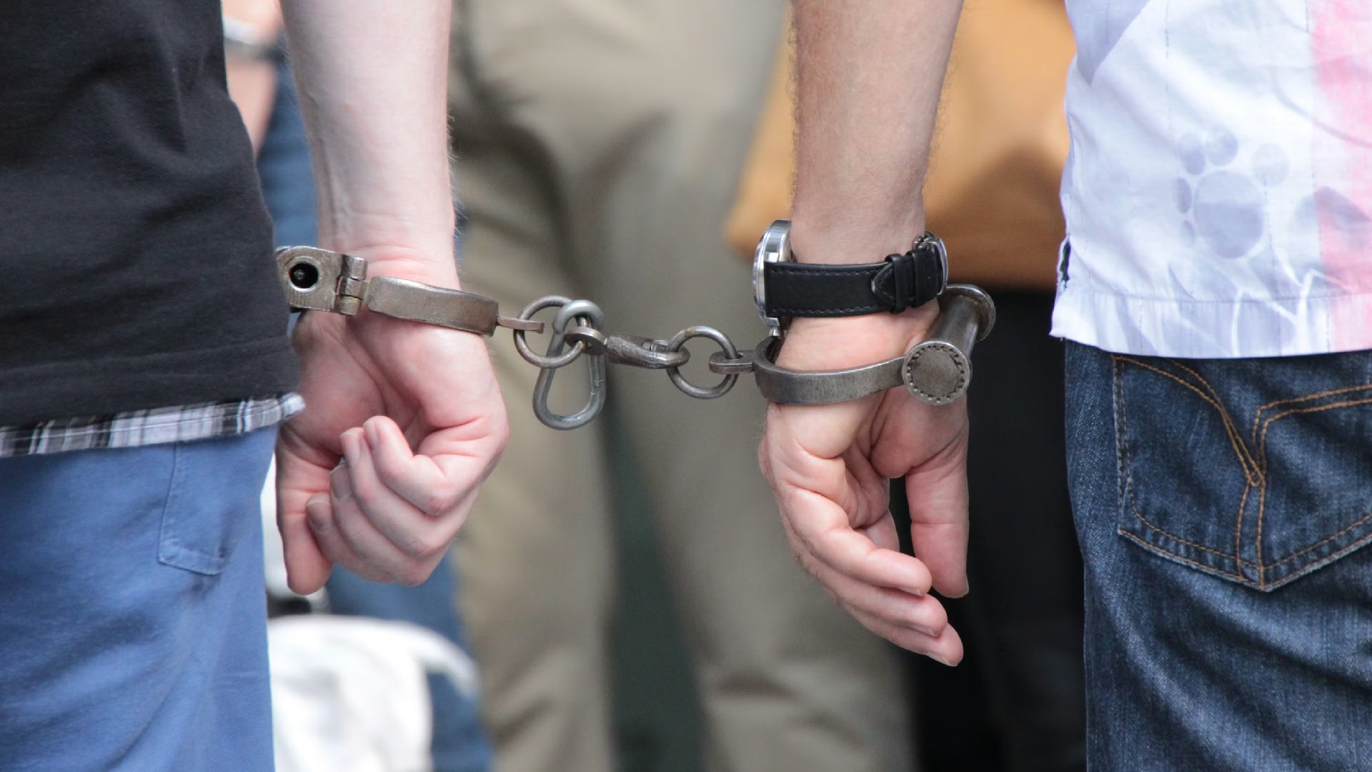 Cuttack Police Nab Chain-Snatching Gang, Recovers Seven Gold Chains