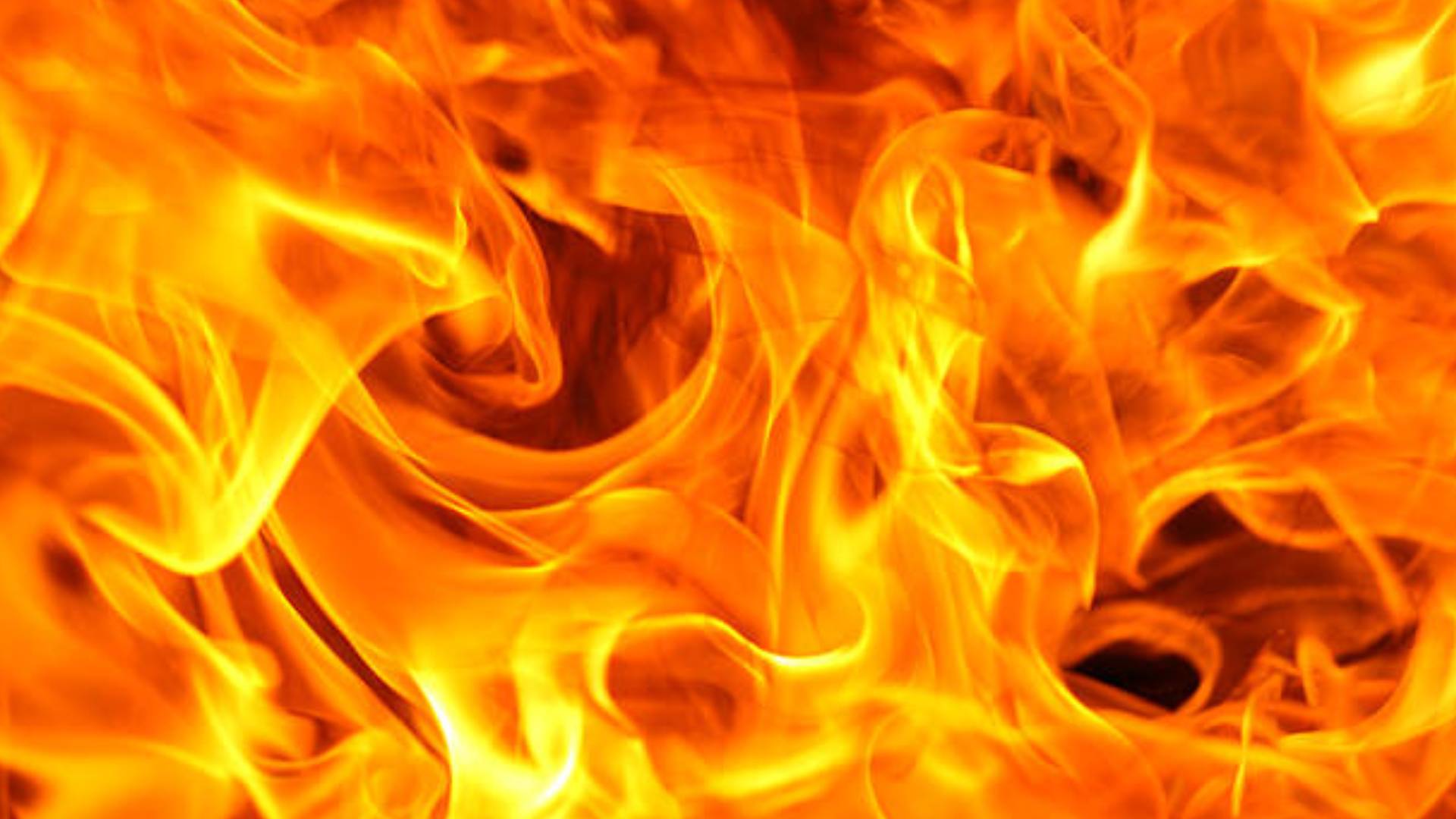 Massive Fire Breaks Out at LIC Office in Cuttack