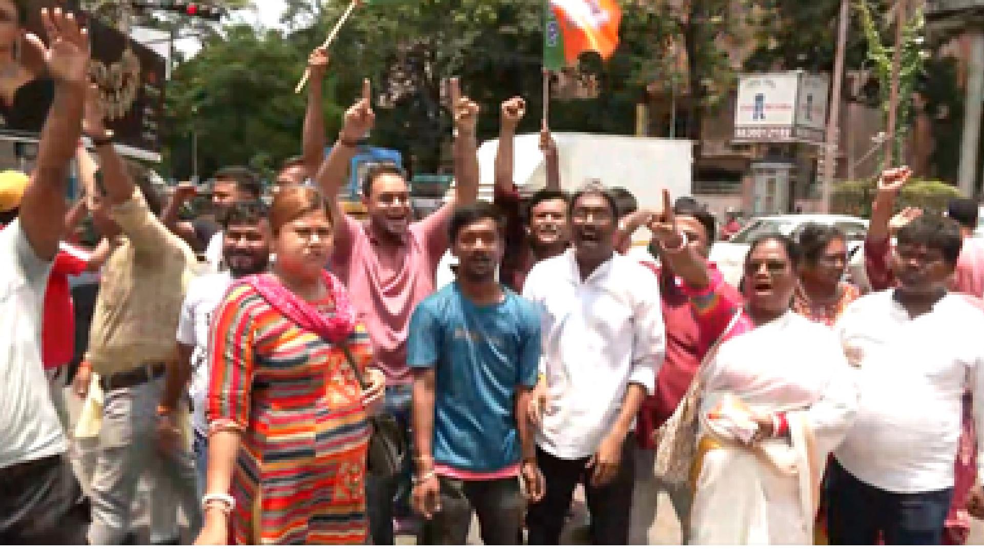 BJP Supporters Celebrate Solid Trends Across West Bengal, Gather At Counting Centres