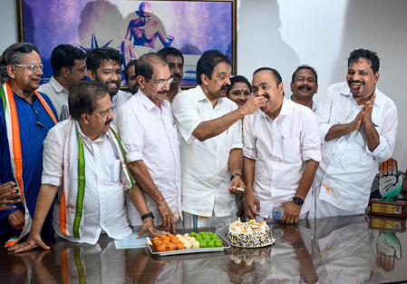 Congress Struggles To Name Kerala CM A Week After UDF Victory; Venugopal, Satheesan, Chennithala In Contention