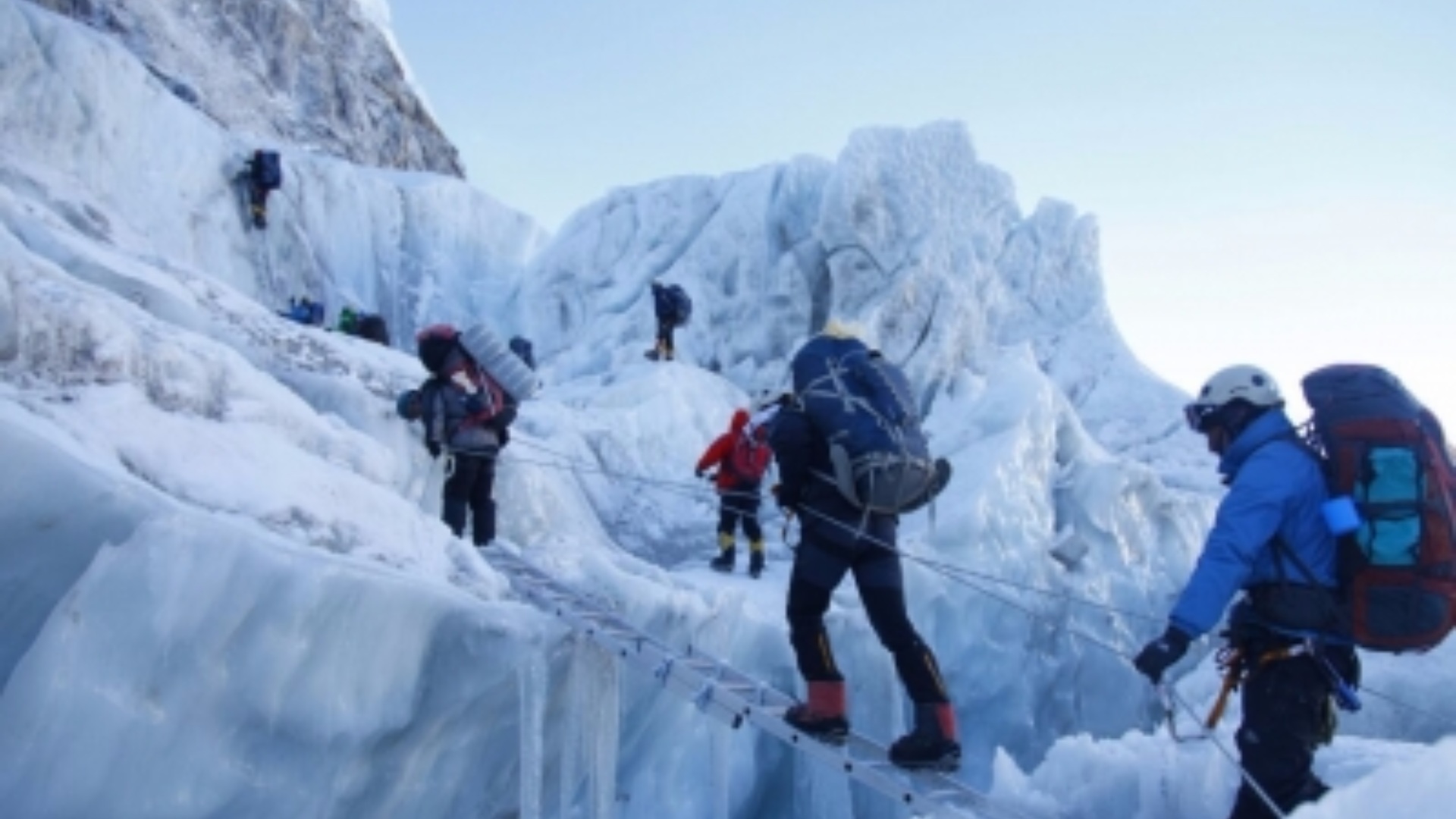 11 Guides Summit Everest as Nepal Opens 2026 Spring Climbing Season