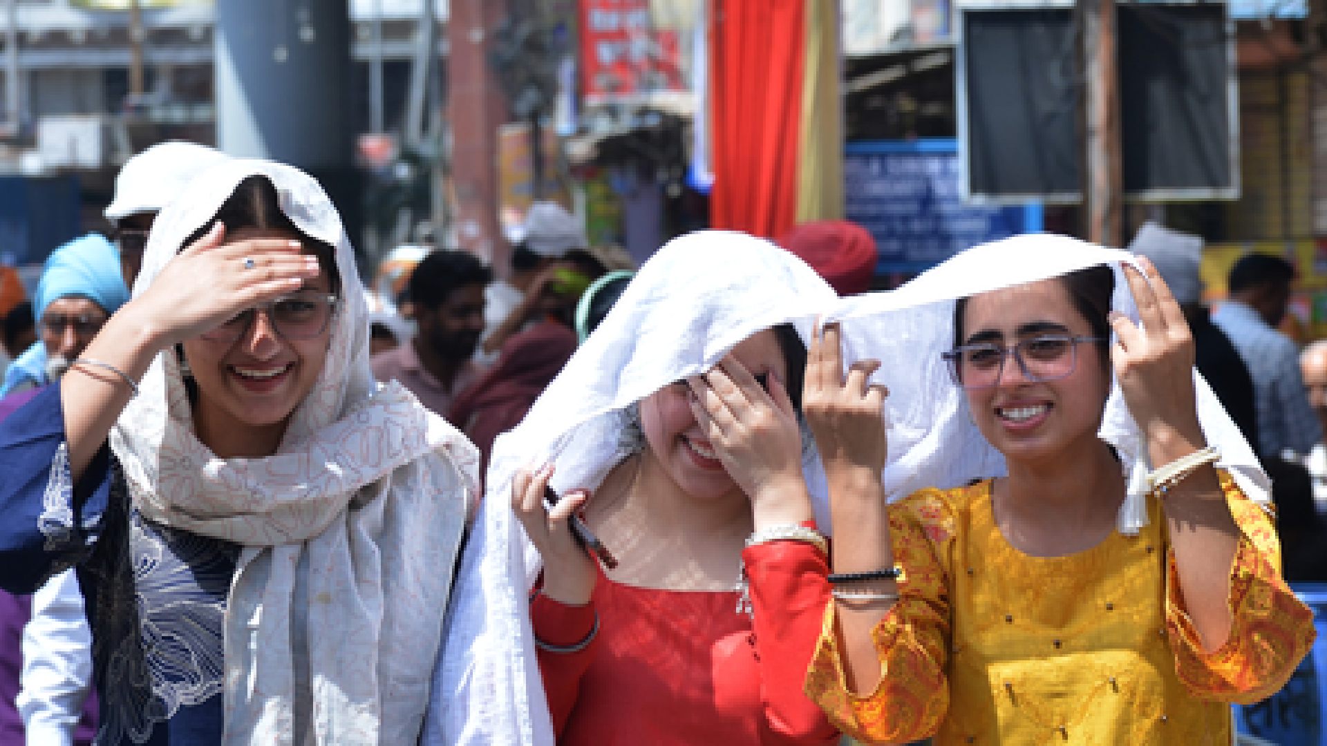 Mercury Soars Across Odisha As IMD Forecasts Continued Heatwave Spell