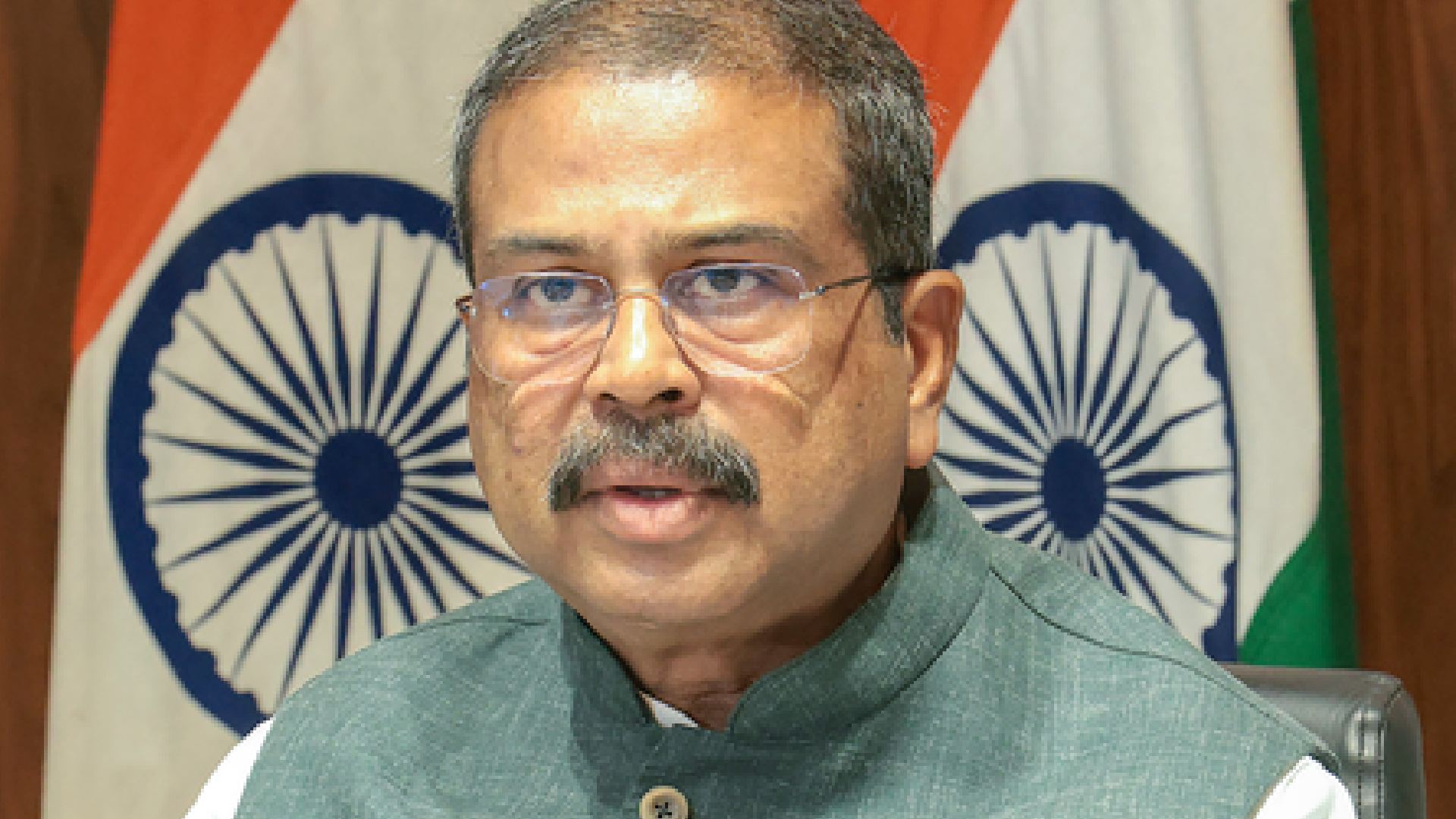 Centre Tightens NEET-UG 2026 Re-Exam Preparations, Union Minister Dharmendra Pradhan Leads Key Review