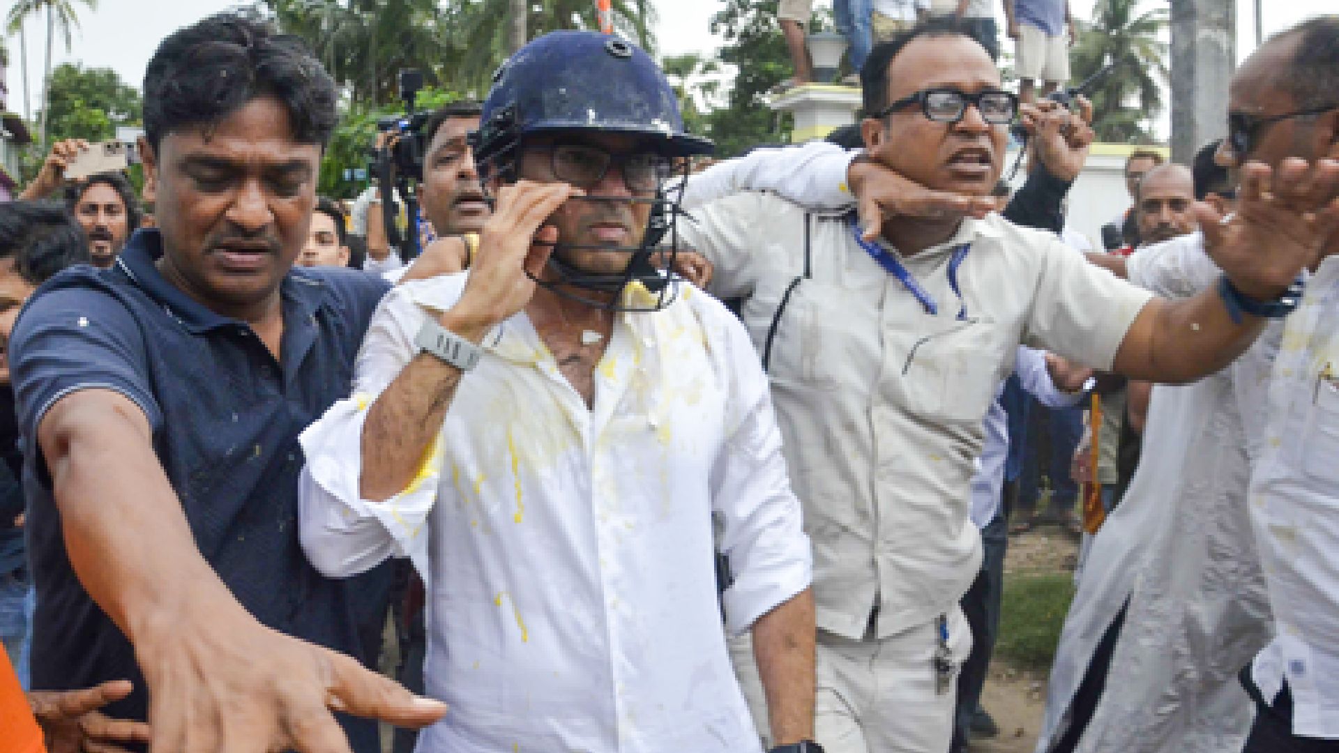 Police Arrest Six Over Heckling, Assault on TMC Leader Abhishek Banerjee