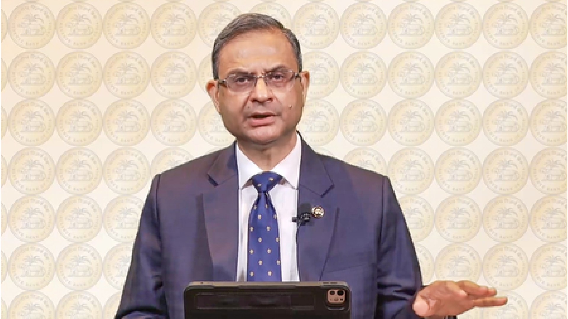 RBI Keeps Repo Rate Unchanged At 5.25%, Lowers FY27 GDP Forecast To 6.6%