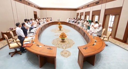 Cabinet Resolution Applauds PM Modi On Becoming Longest Serving Prime Minister, Ministers Give Standing Ovation